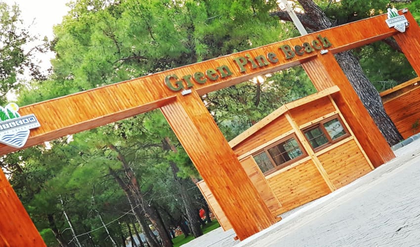 Green Pine Beach & Bungalows