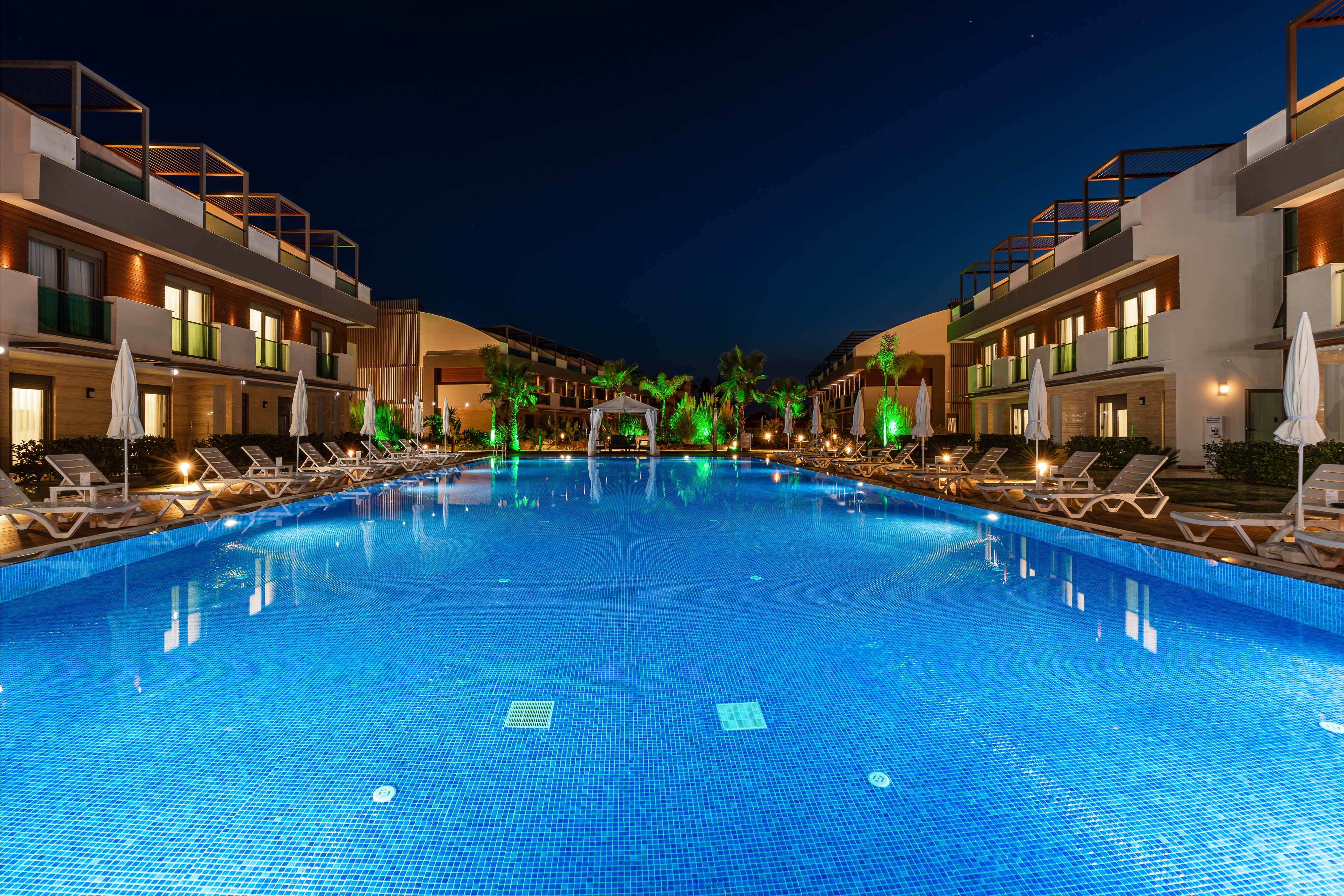 Veranda Suites
