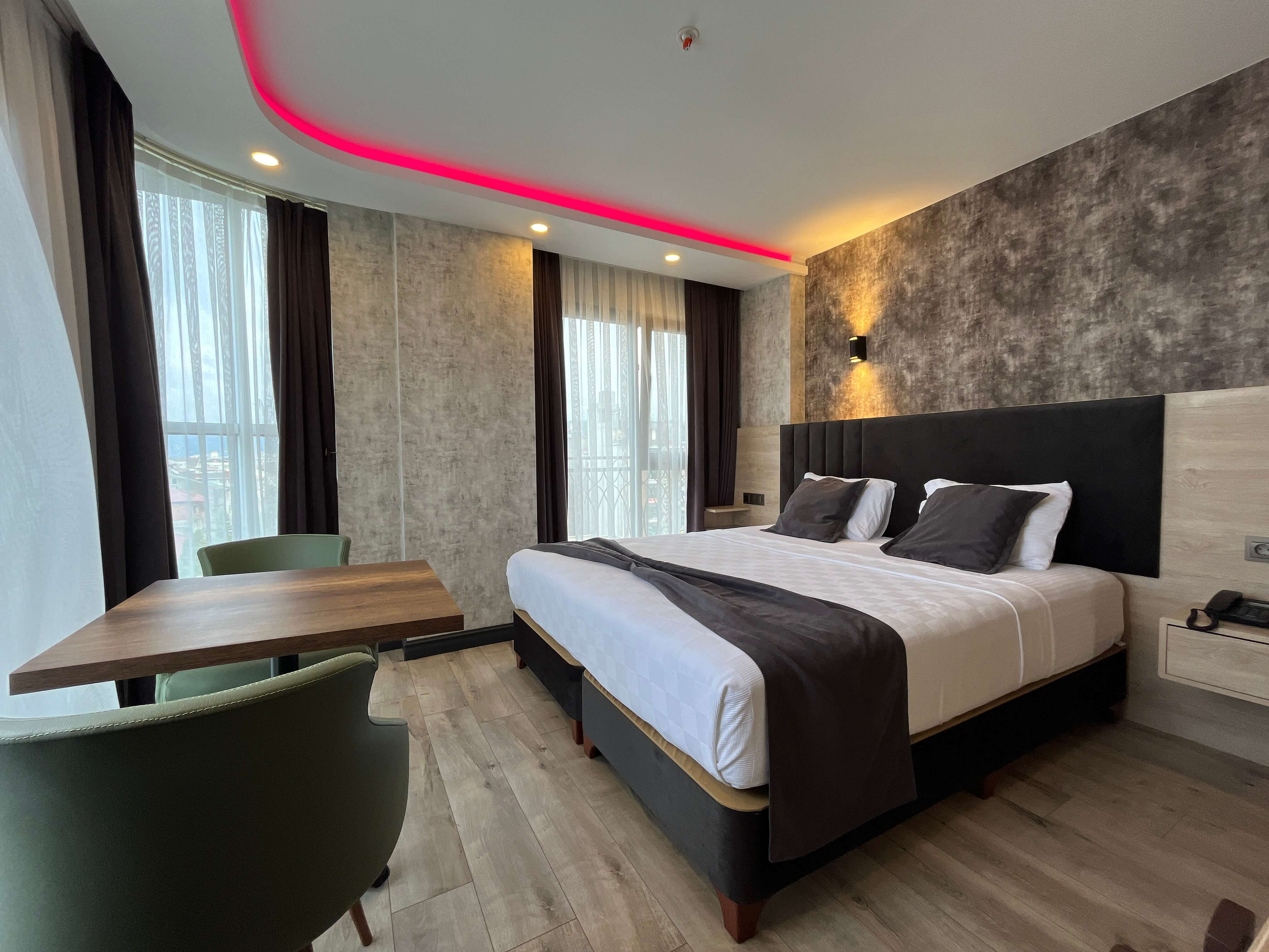 Avni Bey Otel