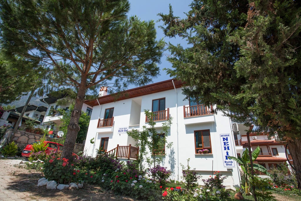 NEHİR OTEL