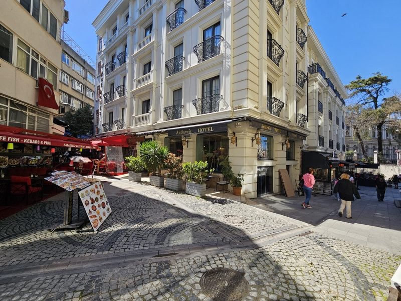 ANTHEMIS HOTEL