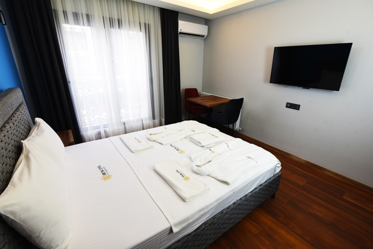 Renk Otel Karşıyaka 