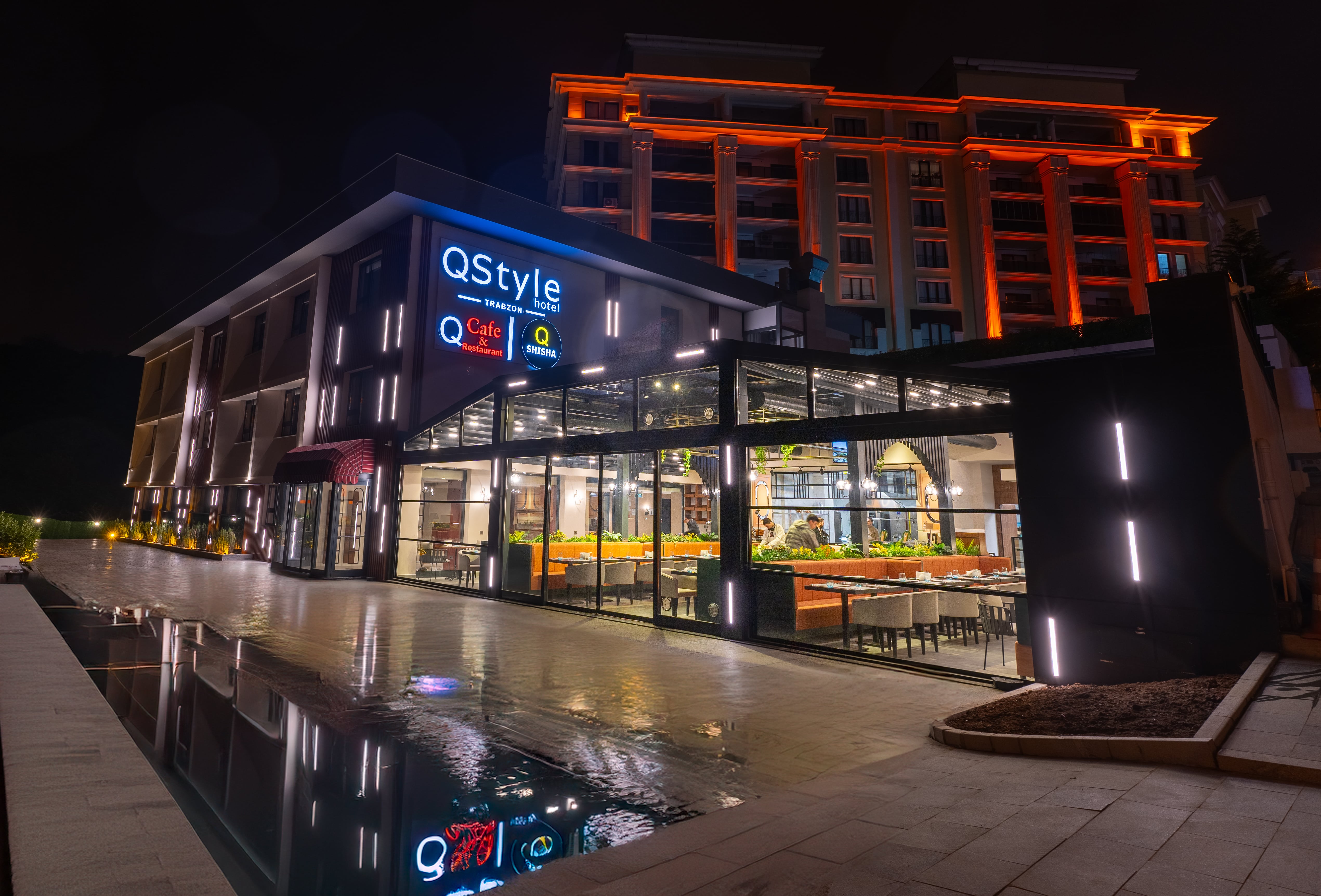 Q STYLE HOTEL