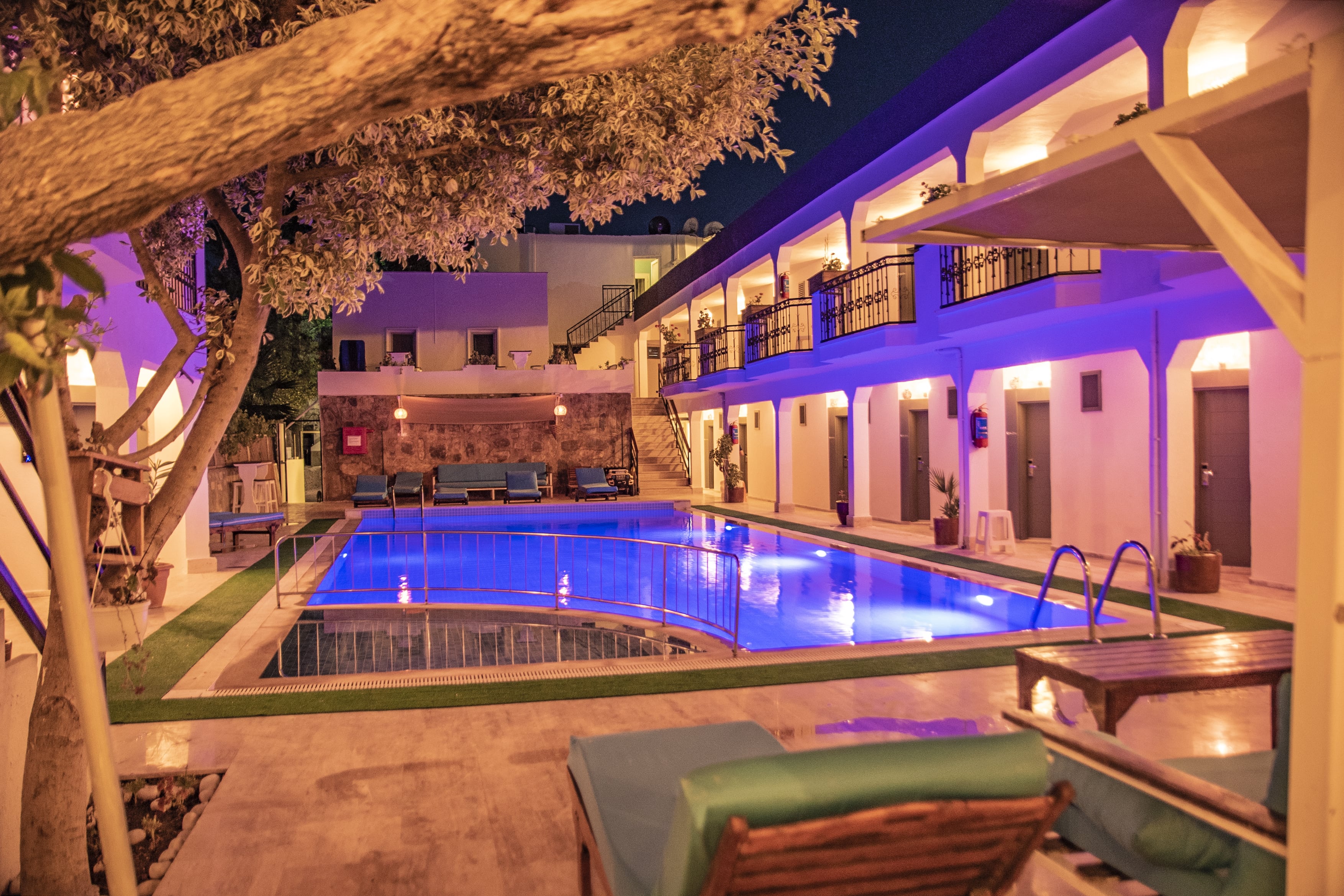 BLUE BAY OTEL