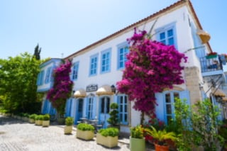 Taş Otel