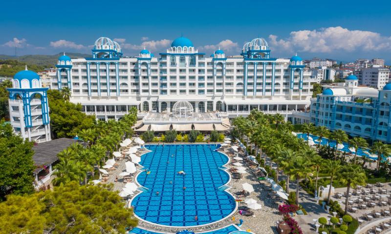 Muzo Hotels