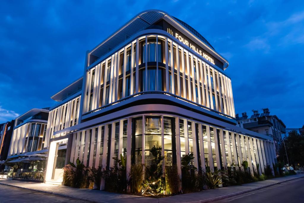 Four Hills Hotel