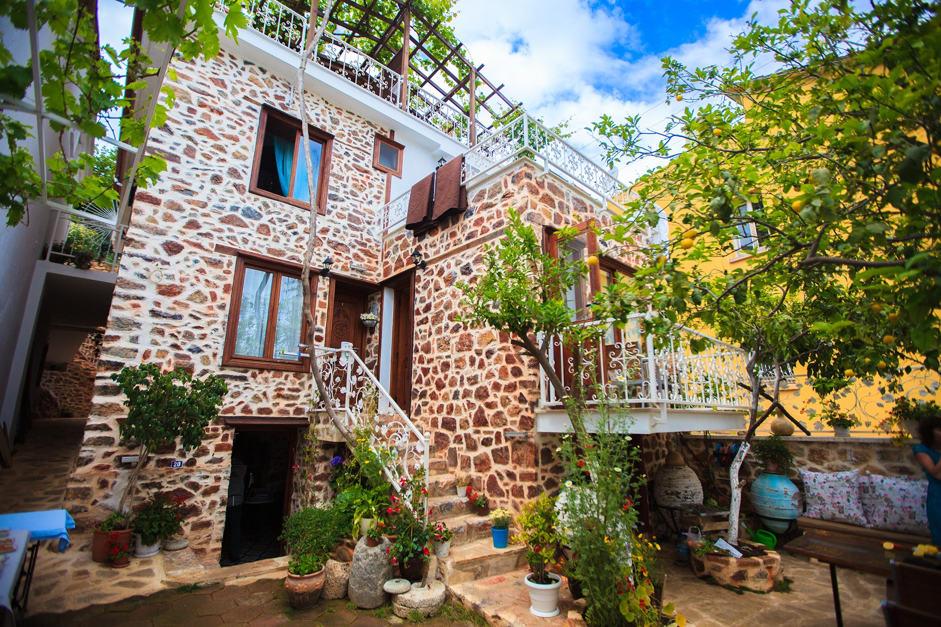Lemon Villa Hotel