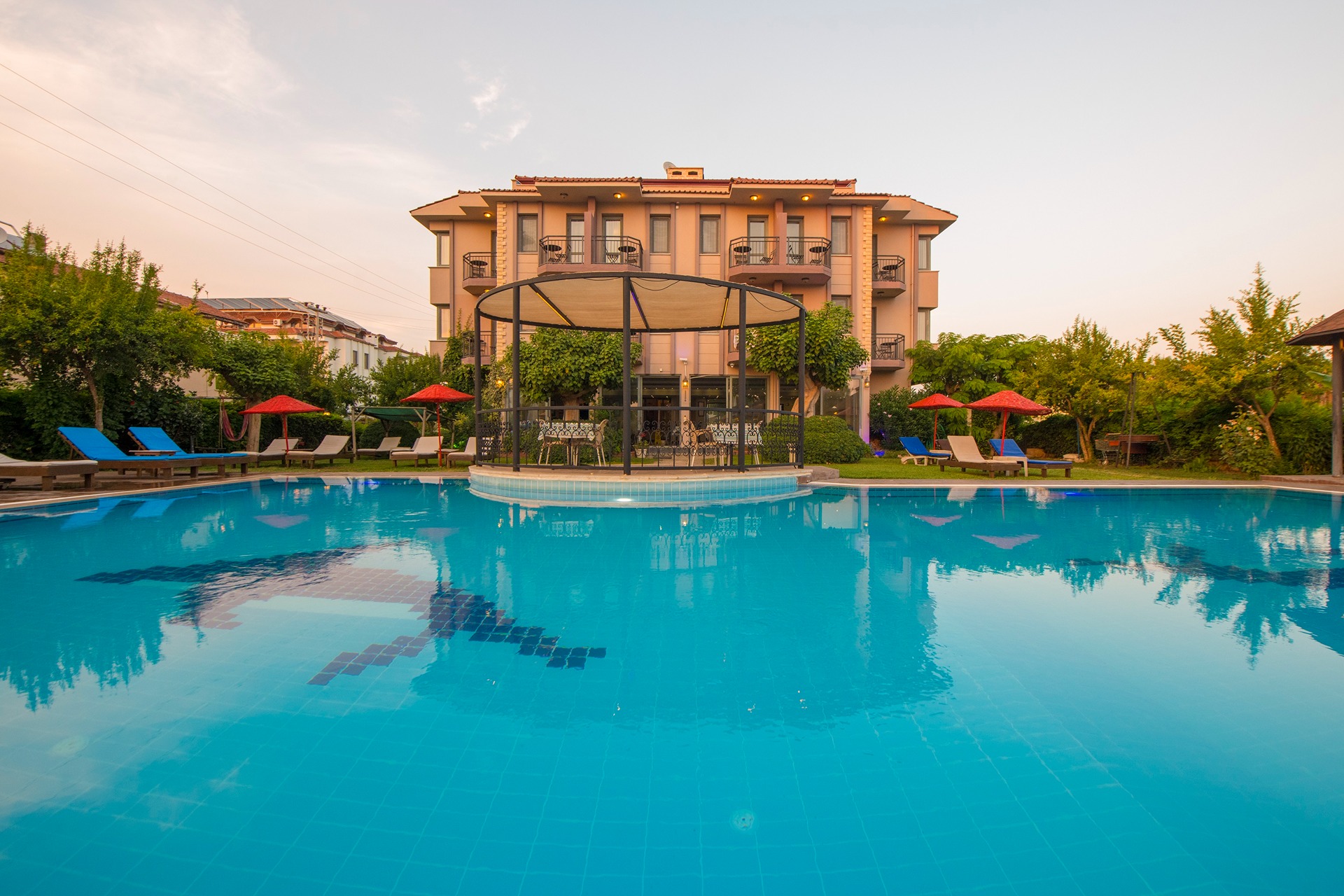 Golden Moon Hotel 