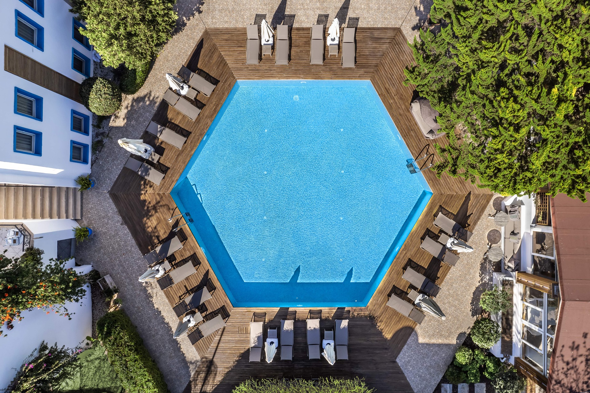Costa City Hotel