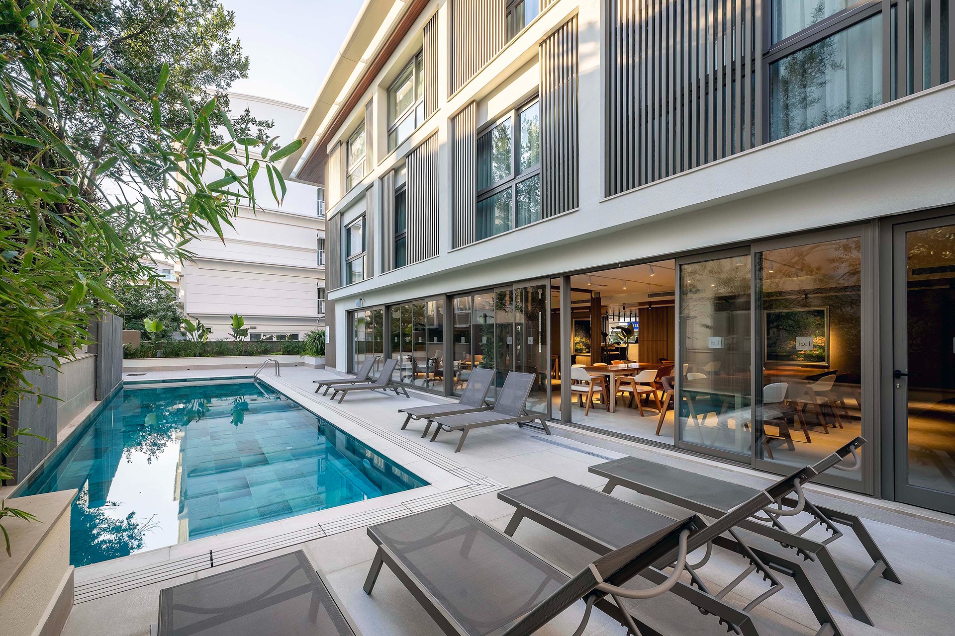 Lei Hotel
