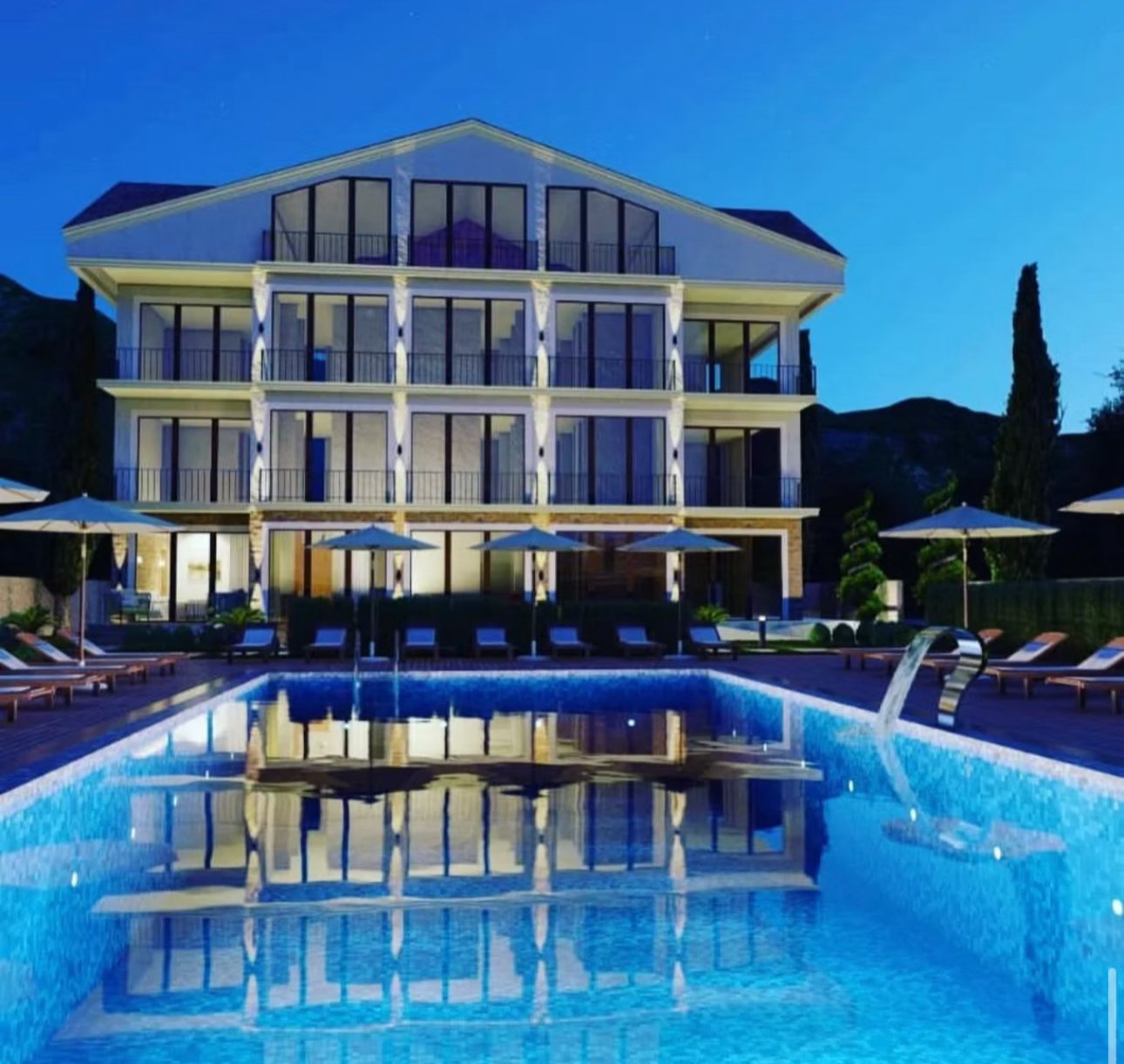 GRAPE HOTEL