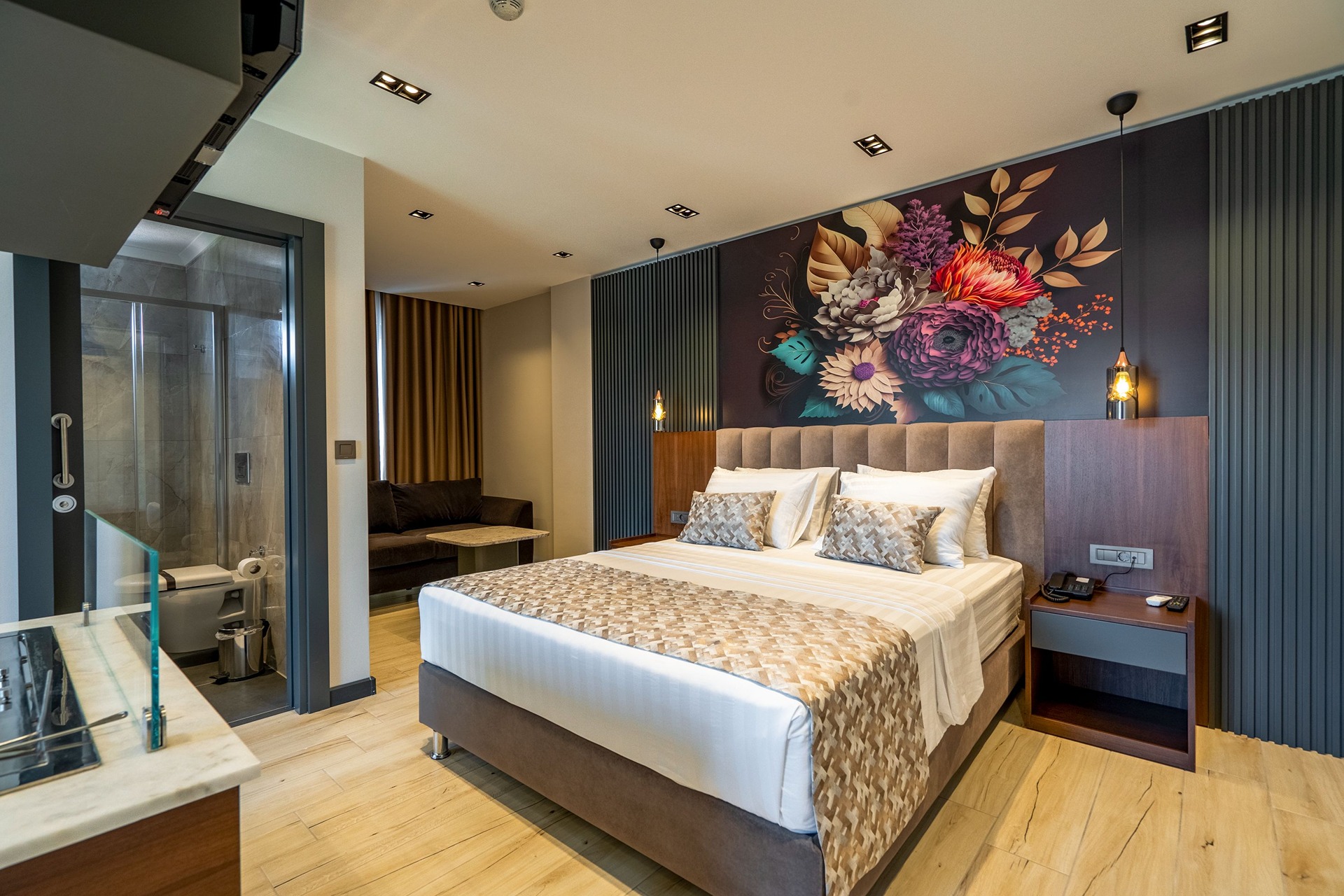 La Miel Suites